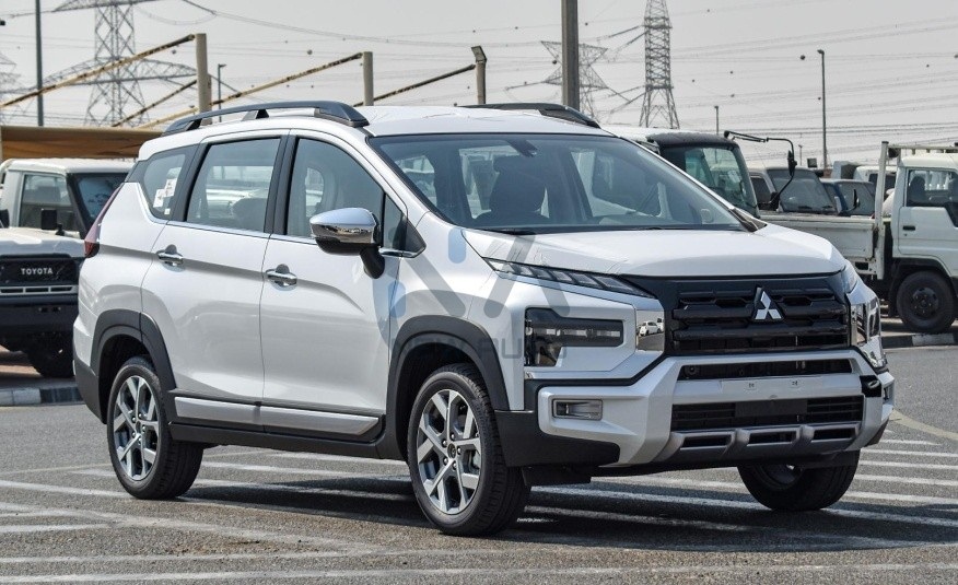 mobil Mitsubishi 2025